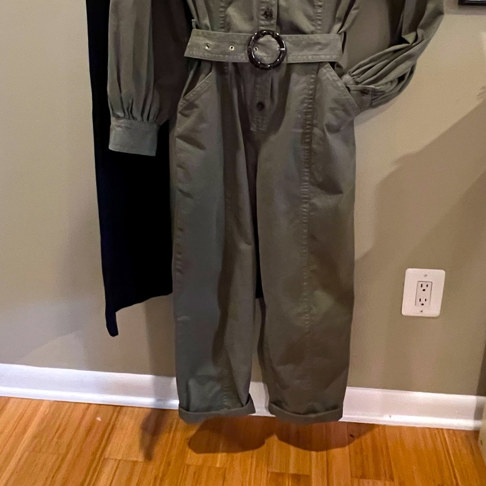 Banana Republic Army Green Jumpsuit with Belt - Picture 4 of 8